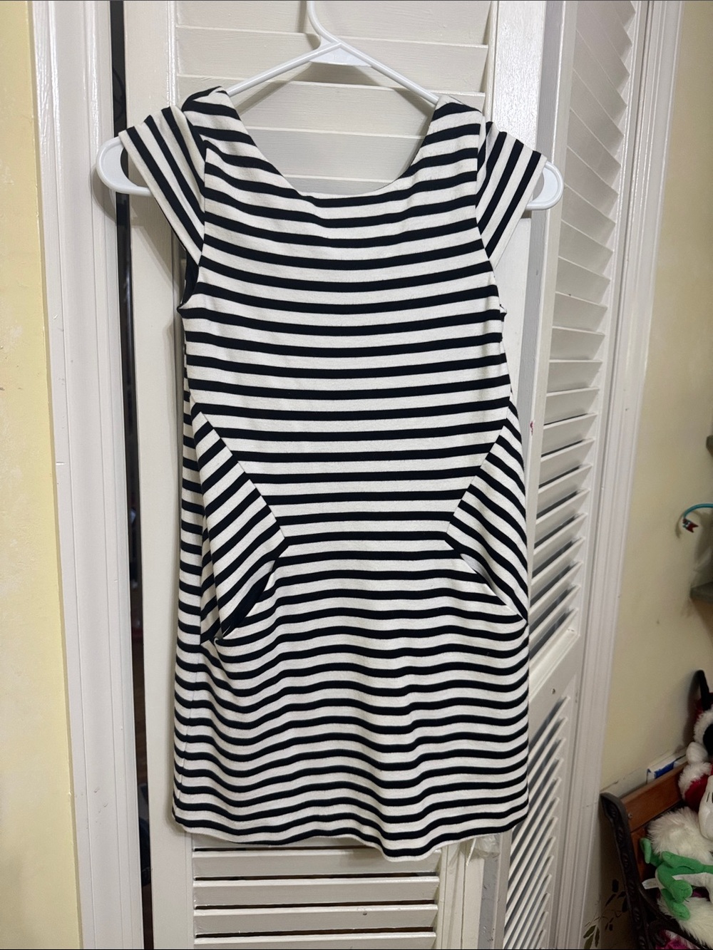 Girls kate spade Black and White Striped Cap-Sleeve Mini Dress